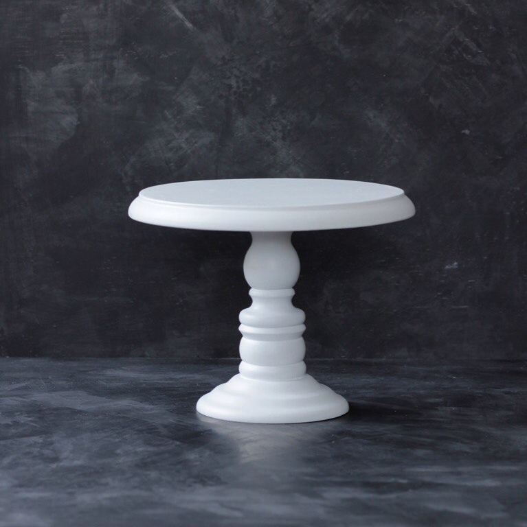 Тортовница Анна в белом